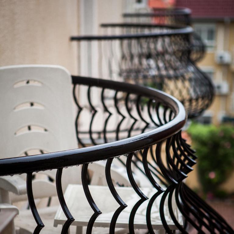 Mediterran Guest house 3*